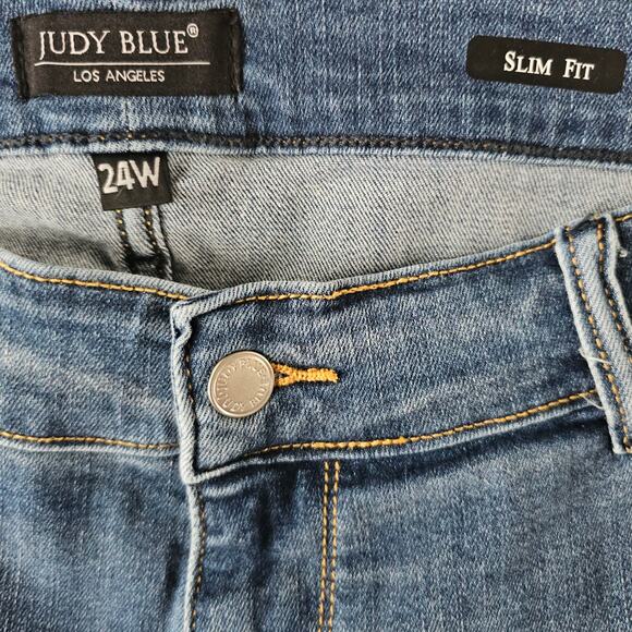 Judy Blue Slim Fit 24W Plus-Size Denim Jeans - Picture 6 of 8